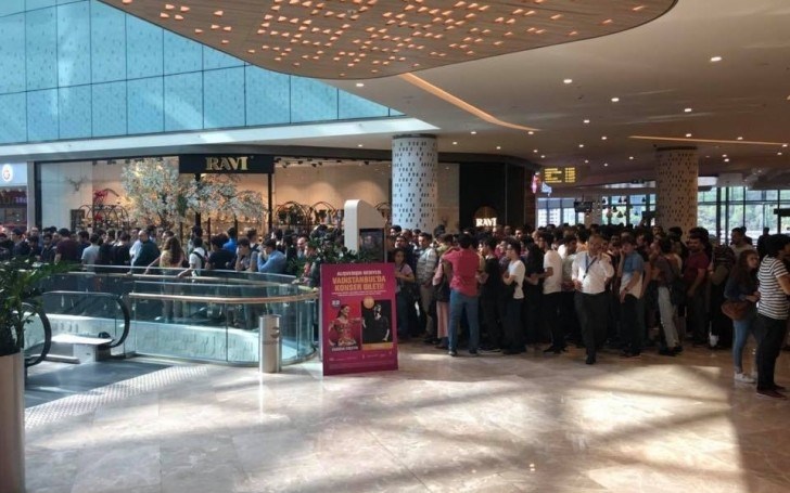 小米進(jìn)軍土耳其:售賣160多種產(chǎn)品,現(xiàn)場排起長隊