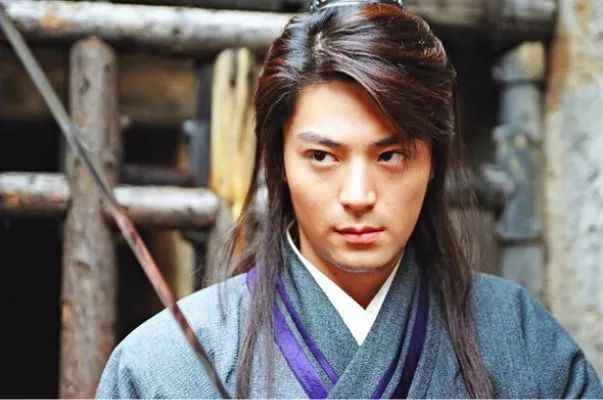 一美元改寫(xiě)命運(yùn)軌道：他，56歲創(chuàng)業(yè) 打造全球最大芯片代工廠