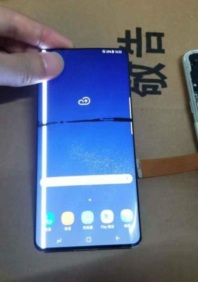 屏下攝像頭和鉆孔屏齊來——終極全面屏技術(shù)到底有哪些？