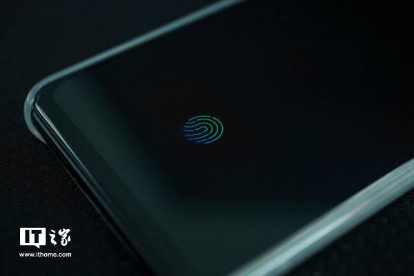 全面屏?xí)r代，探解vivo的屏幕指紋技術(shù)