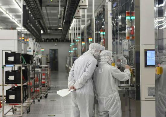 日媒：中國半導(dǎo)體企業(yè)繞開美國 商討從歐洲買設(shè)備