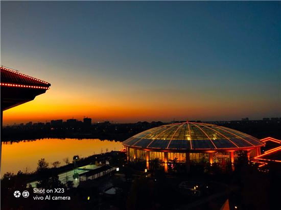 以夢為馬 不負韶光， 颯爽秋風(fēng)中開啟雷克薩斯&vivo智趣之旅