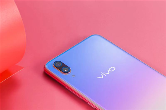 vivo X23幻彩版璀璨首發(fā)，一舉奪得天貓京東銷量雙冠軍
