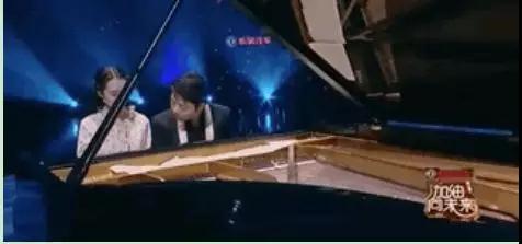 背靠7000億公司的任正非女兒，為何要到一家小公司實(shí)習(xí)？