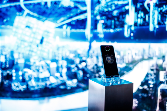 未來不止一面·藝術(shù)展 vivo NEX非凡博物館開幕