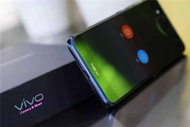 2018年手機(jī)行業(yè)復(fù)盤：華為OV靠高端突圍，中小廠商迎來(lái)至暗時(shí)刻