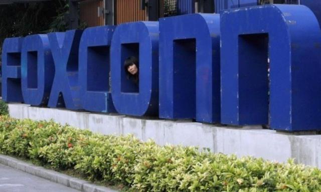 富士康啟動(dòng)新一輪招工：鄭州廠(chǎng)區(qū)招募5萬(wàn)人，深圳廠(chǎng)區(qū)招募約2萬(wàn)人