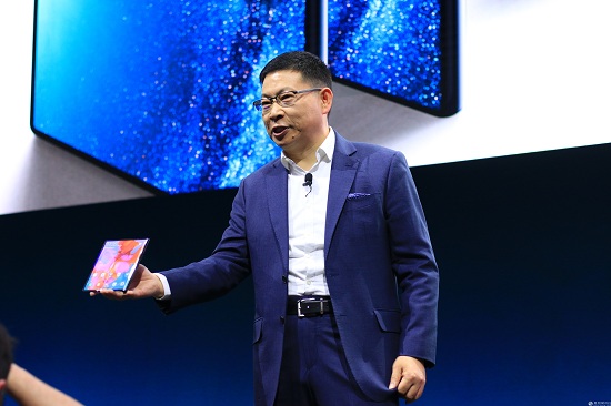 17500元 華為發(fā)布全球首款5G折疊屏手機