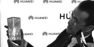 折疊屏手機(jī)大戰(zhàn)： 三星華為直接交鋒 OPPO退賽蘋果啞火