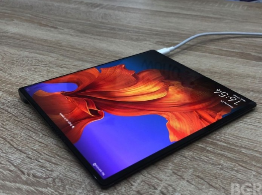 美媒:中國手機硬件創(chuàng)新強 可大多美國人買不到