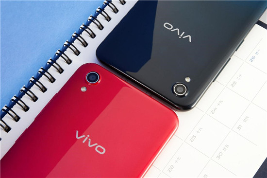 vivo Y91真機(jī)賞析：越級品質(zhì)，第一眼就有心動(dòng)感