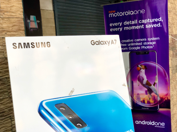 實地探訪印度手機(jī)市場:小米破三星 一加超蘋果 新戰(zhàn)場上的老對手