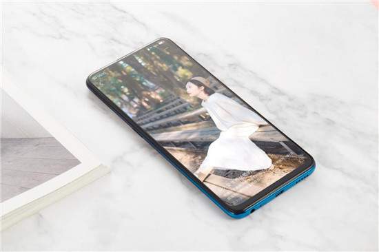 全新vivo S1上手：時(shí)尚、實(shí)力完美邂逅，體驗(yàn)超預(yù)期