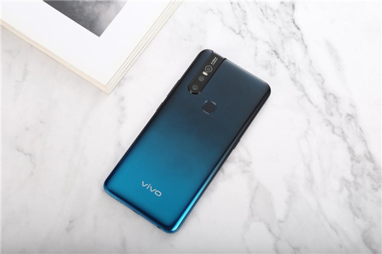 全新vivo S1上手：時(shí)尚、實(shí)力完美邂逅，體驗(yàn)超預(yù)期