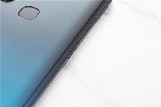 全新vivo S1上手：時(shí)尚、實(shí)力完美邂逅，體驗(yàn)超預(yù)期