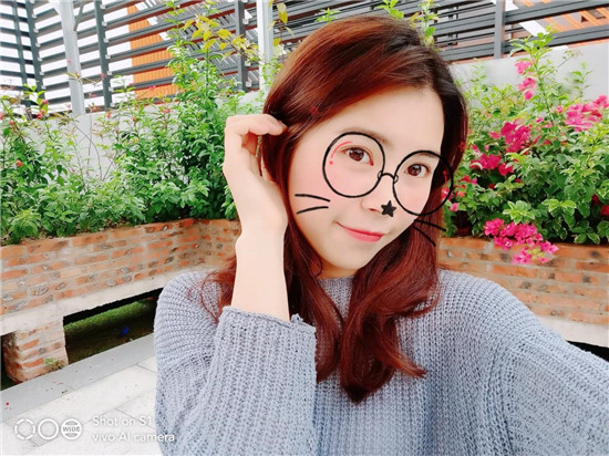 潮美外觀+全新拍照體驗！vivo S1寵愛粉照亮你的美