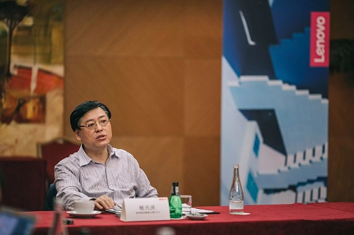 對(duì)話楊元慶：聯(lián)想布局5G不僅僅是手機(jī)