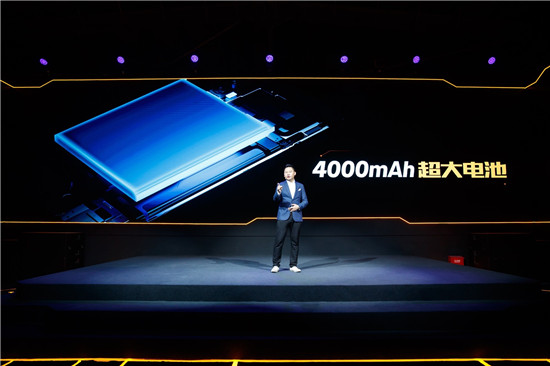 生而強(qiáng)悍更兇猛 iQOO再推電光藍(lán)12G+128G新配置