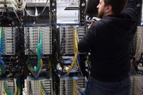 諾基亞沒倒下，它正在中美搶5G設備訂單比拼華為