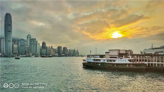 vivo X27 Pro超級逆光模式下的香港海景
