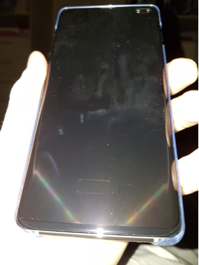 OLED面板加屏幕指紋方案致使LCD份額節(jié)節(jié)敗退