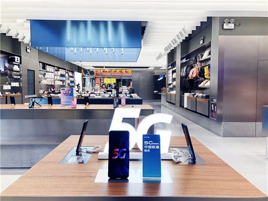 vivo首家5G體驗專區(qū)在上海揭牌，5G現(xiàn)場測速比4G快二十倍