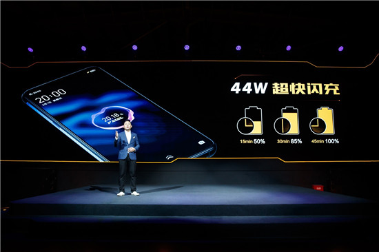 iQOO榮登電商3000-4000元價(jià)位段銷量榜首