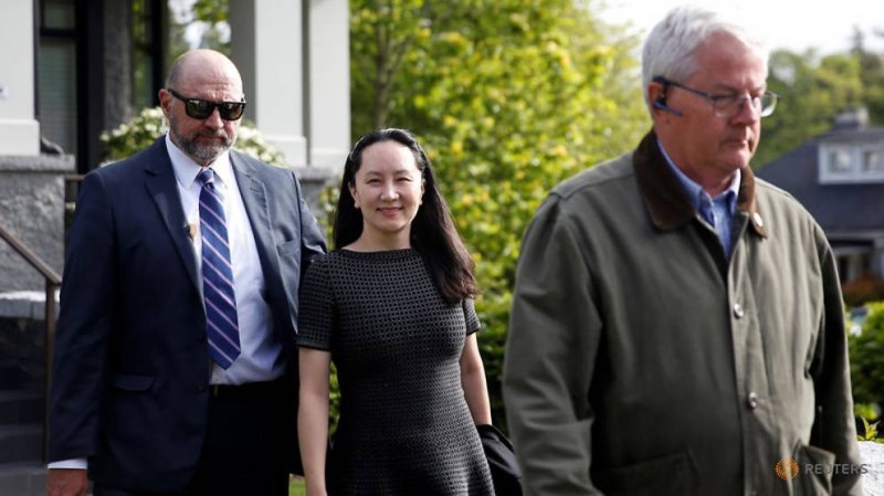 法庭最后批準(zhǔn)孟晚舟搬到Shaugnessy的居住申請，同時規(guī)定將在9月23日至10月4日期間，進(jìn)行相關(guān)資料披露的聽證會，法官要孟晚舟必須于9月23日上午10時到庭。