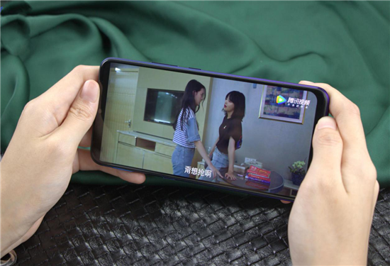 vivo Y7s續(xù)航測(cè)試：4500mAh+18W雙引擎閃充，千元機(jī)新勢(shì)力