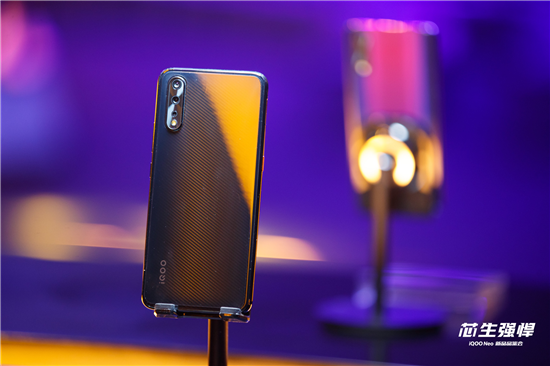 首款5G手機亮相 vivo即將現(xiàn)身ChinaJoy2019