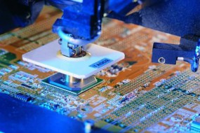 2018年全球電子產(chǎn)業(yè)生產(chǎn)額中國排名第一