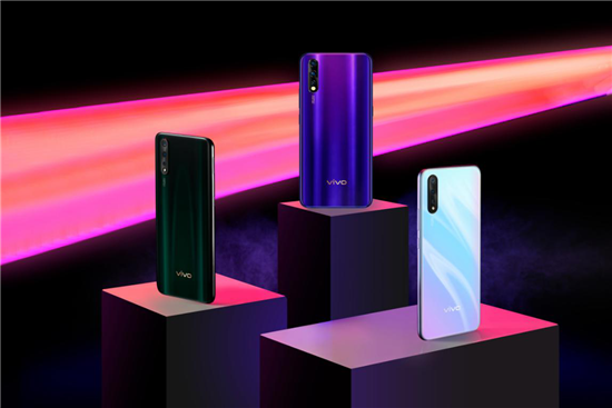 全新vivo Z5明日發(fā)布 配置越級(jí)價(jià)格值得期待