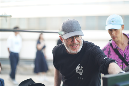 vivo X27印象夏日廣告大片正式發(fā)布