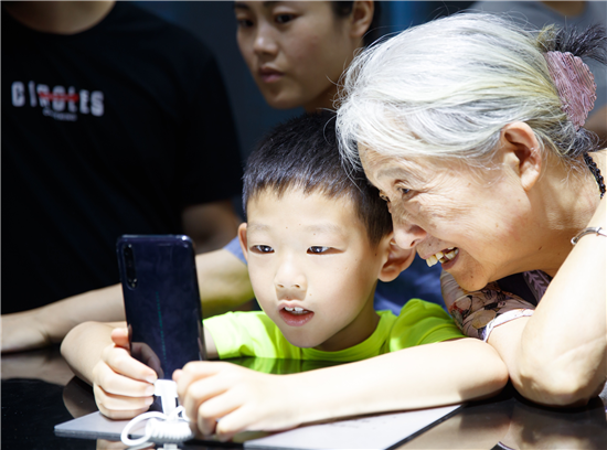 vivo全速推進5G普及 iQOO Pro參展2019重慶智博會