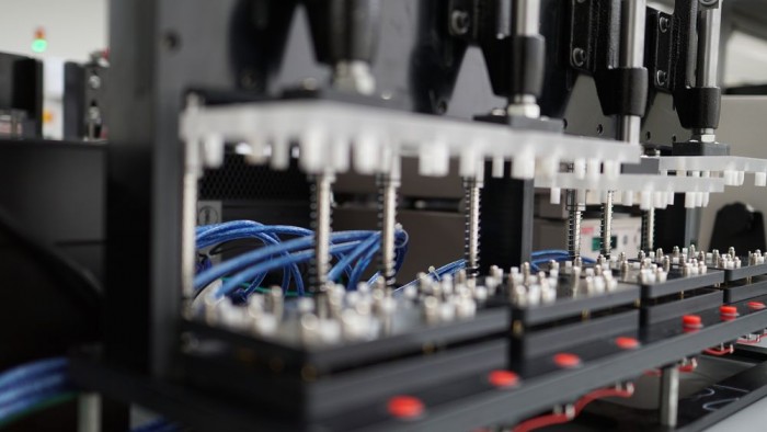 首批非洲制造智能手機(jī)問(wèn)世 售價(jià)不到200美元