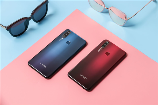 讓美更深邃！閃充強續(xù)航vivo Y3 4GB+64GB版新配色正式開售