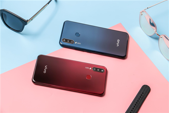 讓美更深邃！閃充強續(xù)航vivo Y3 4GB+64GB版新配色正式開售
