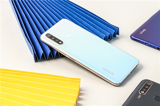 拍照能手vivo U3，實力詮釋千元優(yōu)品的潮流顏值