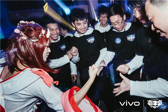 vivo游戲嘉年華廣州站圓滿收官 沉浸式游戲體驗(yàn)好評如潮