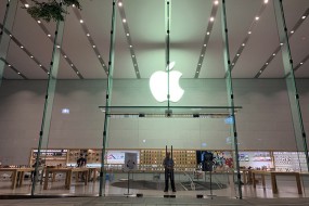 蘋(píng)果股價(jià)今年漲超80%：年初遭唱衰 十年來(lái)表現最好