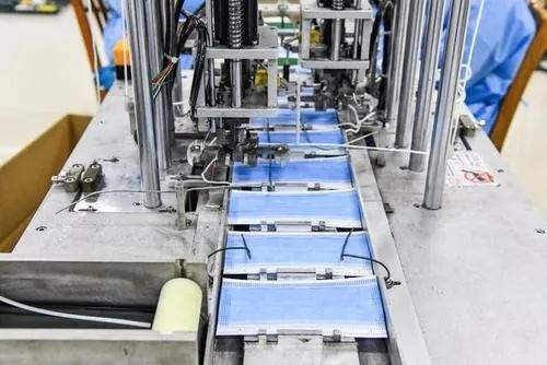 做面板設(shè)備的人又來搶飯碗了！