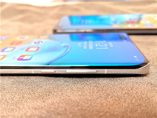 華為P40/P40 Pro圖賞:陶瓷材質(zhì)+90Hz四曲面柔性屏