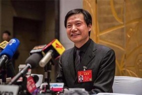 雷軍兩會(huì)提出四條建議：為航天大國(guó)出謀，為人民安全建言