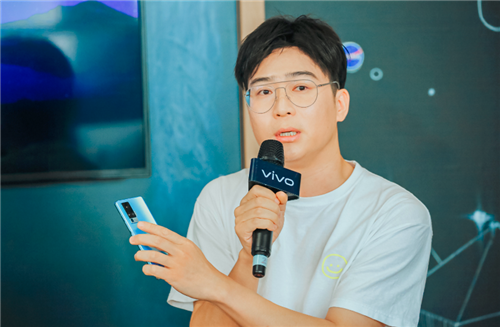 vivo X50系列設(shè)計(jì)師任安