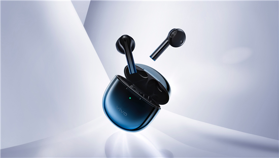　　作為在6月1日vivo夏季新品發(fā)布會(huì)上正式亮相的產(chǎn)品，vivo TWS Neo真無(wú)線耳機(jī)一直是最近音頻市場(chǎng)上的焦點(diǎn)。這款售價(jià)為499元的真無(wú)線耳機(jī)主打好音質(zhì)和低延遲，搭載的14.2mm超大單元可以帶來(lái)澎湃的聲音表現(xiàn)；而搭配vivo最新影像旗艦手機(jī)X50后，更是可以實(shí)現(xiàn)88ms超低延遲，無(wú)論是游戲還是追劇，都可以做到音畫(huà)同步，大大提升用戶使用感受。 　　 　　對(duì)于一款真無(wú)線耳機(jī)來(lái)說(shuō)，限于產(chǎn)品體積、使用環(huán)境、腔體和電池等諸多因素的影響，絕大多數(shù)的真無(wú)線耳機(jī)都或多或少的會(huì)出現(xiàn)延遲的問(wèn)題。vivo TWS Neo真無(wú)線耳機(jī)的推出，則致力于通過(guò)技術(shù)創(chuàng)新打造接近無(wú)感的「穩(wěn)定低延遲」體驗(yàn)。 　　 　　vivo TWS Neo真無(wú)線耳機(jī)與最新發(fā)布的vivo X50手機(jī)搭配使用時(shí)，通過(guò)第二代雙路傳輸技術(shù)與系統(tǒng)級(jí)全鏈路優(yōu)化，可以實(shí)現(xiàn)88ms的超低延遲表現(xiàn)，這一成績(jī)是刷新業(yè)界記錄。而從用戶的具體使用感受中，無(wú)論是游戲還是觀看視頻，vivo TWS Neo真無(wú)線耳機(jī)都可以做到行云流水、音畫(huà)同步的人機(jī)暢快合一感受。 　　 　　不僅如此，vivo TWS Neo真無(wú)線耳機(jī)還支持全新的智能動(dòng)態(tài)低延遲功能，這一功能可以讓耳機(jī)根據(jù)用戶周?chē)沫h(huán)境智能調(diào)整碼率。通過(guò)機(jī)場(chǎng)實(shí)測(cè)，平均卡音次數(shù)可較傳統(tǒng)真無(wú)線耳機(jī)轉(zhuǎn)發(fā)模式降低90%，即便用戶在復(fù)雜環(huán)境也能保障更穩(wěn)定連接，全程無(wú)需手動(dòng)干預(yù)，無(wú)處不在而又自然無(wú)感。 　　 　　vivo TWS Neo真無(wú)線耳機(jī)在 vivo 官方商城、vivo京東自營(yíng)官方旗艦店、iQOO京東自營(yíng)官方旗艦店、vivo京東官方旗艦店、iQOO京東官方旗艦店、vivo天貓官方旗艦店、iQOO天貓官方旗艦店、vivo手機(jī)蘇寧自營(yíng)旗艦店、iQOO手機(jī)蘇寧自營(yíng)旗艦店、vivo體驗(yàn)店同步熱銷(xiāo)中，售價(jià)499元，感興趣的用戶可以下單體驗(yàn)。另外，在上述渠道與部分vivo手機(jī)同時(shí)下單購(gòu)買(mǎi)，可享更多優(yōu)惠。