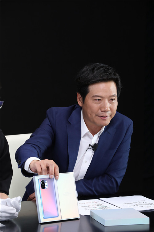 雷軍元旦直播會友順便帶貨，銷售金額破1.88億喜迎開門紅