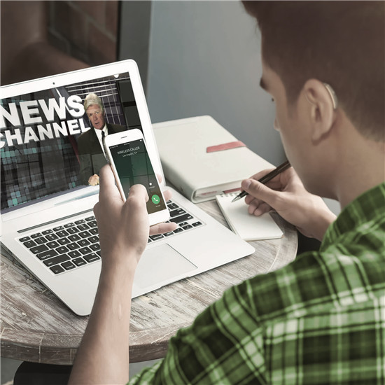 聽障人士的福音|峰力奧笛·天朗助聽器讓耳朵“聲”臨其境