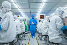 中藍電子管理人員集體留盤(pán)過(guò)年，“搶春機”保訂單求發(fā)展